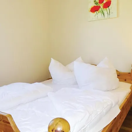Stunning Home In Hohen Wieschendorf 度假居